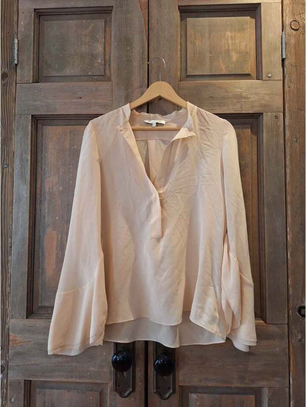 Alexis 100% silk blouse, boho sleeves, flowy. New. Large. Retail about $200.